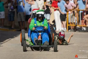 Tórtola disfruta con la 1ª edición de Autos Locos