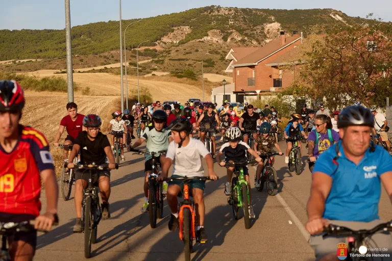 160 participantes disfrutan del Dia de la Bici en Tórtola