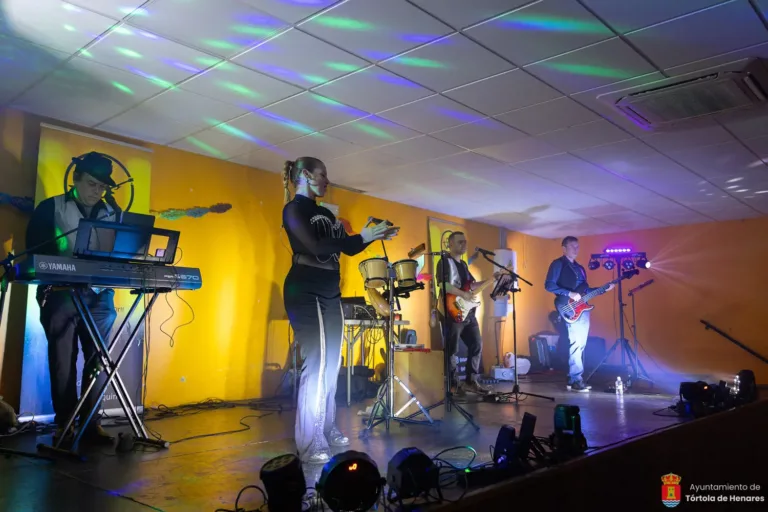 Tórtola vibró con el cuarteto «Daiquiri»: ritmo y baile asegurados en «El Horno»