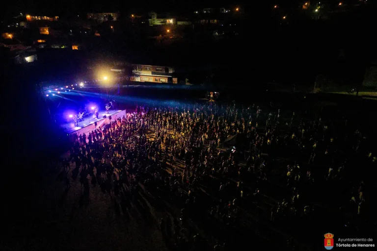 El rock conquista Tórtola con Benito Kamelas y Luna Negra