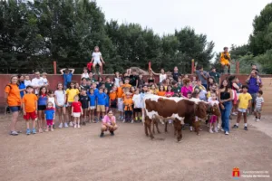 Tórtola disfruta de la bueyada infantil con una jornada llena de carreras y diversión